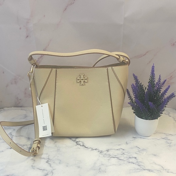 NWT Tory Burch Beige Small Bucket Bag - Picture 1 of 9